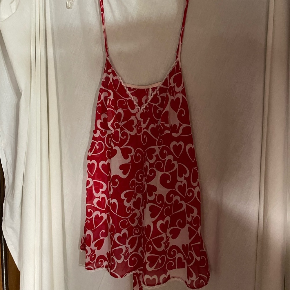 Lingerie. Size xl. Top is open in the back.